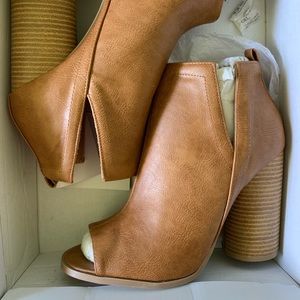 Brand new Ankle booties